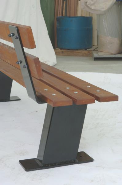 Détail piètement